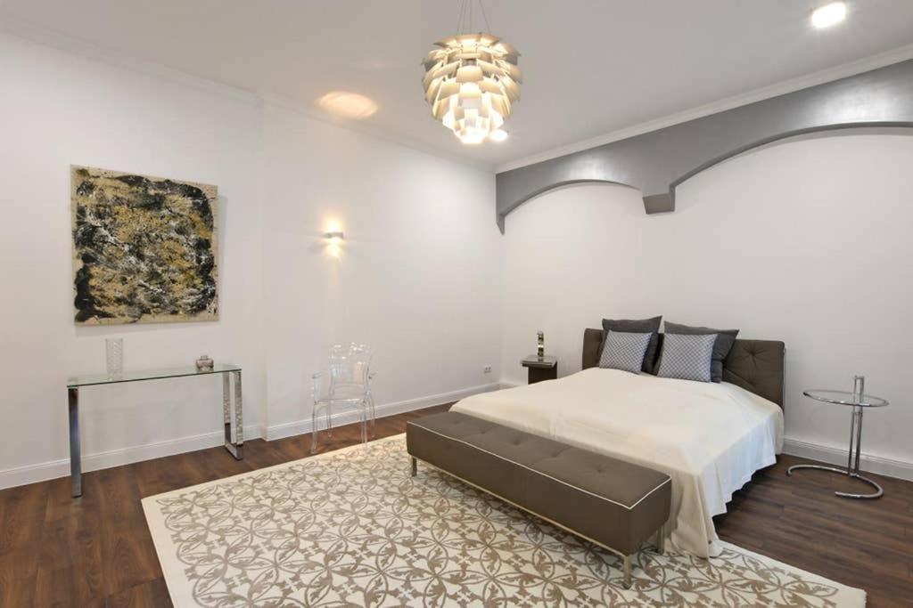 6,5 luxury room apartment - central Zwickau Extérieur photo