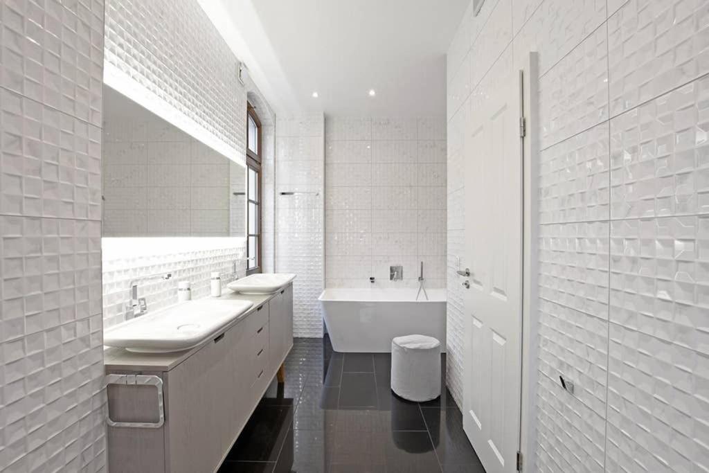 6,5 luxury room apartment - central Zwickau Extérieur photo